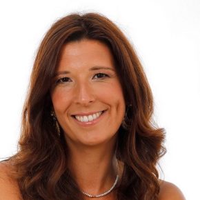 Ana Barros é fundadora e CEO da Martech Digital.