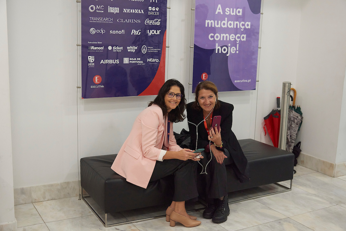 Isabel Soares Correia e Luisa Silva, da Sanofi.