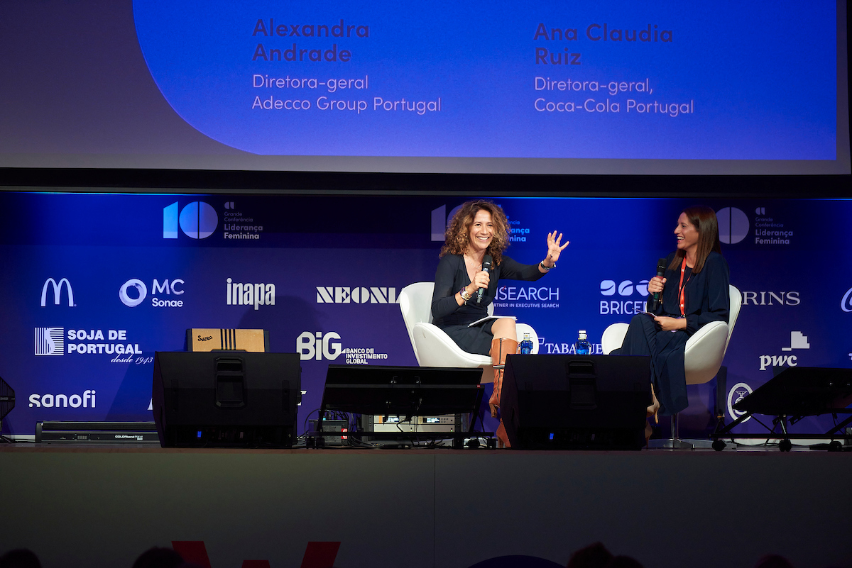 Ana Claudia Ruiz, da Coca-Cola, e Alexandra Andrade, da Adecco, falaram sobre como a carreira internacional catapulta para a liderança.