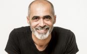 Jean-Pierre de Oliveira é professor e formador de yoga.