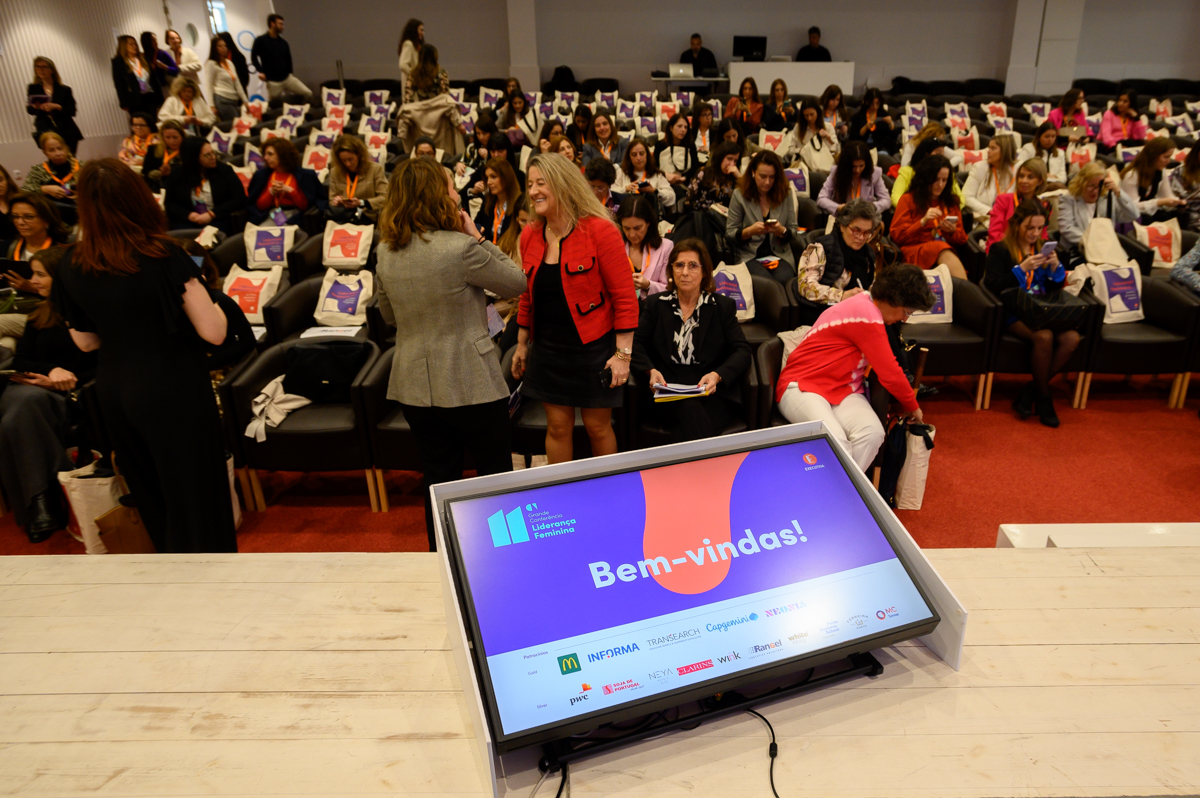 O auditório da Porto Business School a começar a encher para a 11ª Grande Conferência Liderança Feminina.