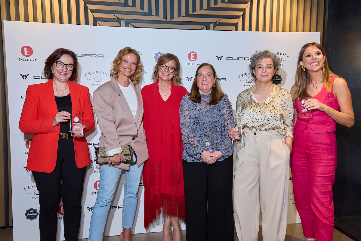 As premiadas Elvira Fortunato, Cristina Ferreira, Júlia Pinheiro, Isabel Jonet, Maria Manuel Mota e Ana Garcia Martins.