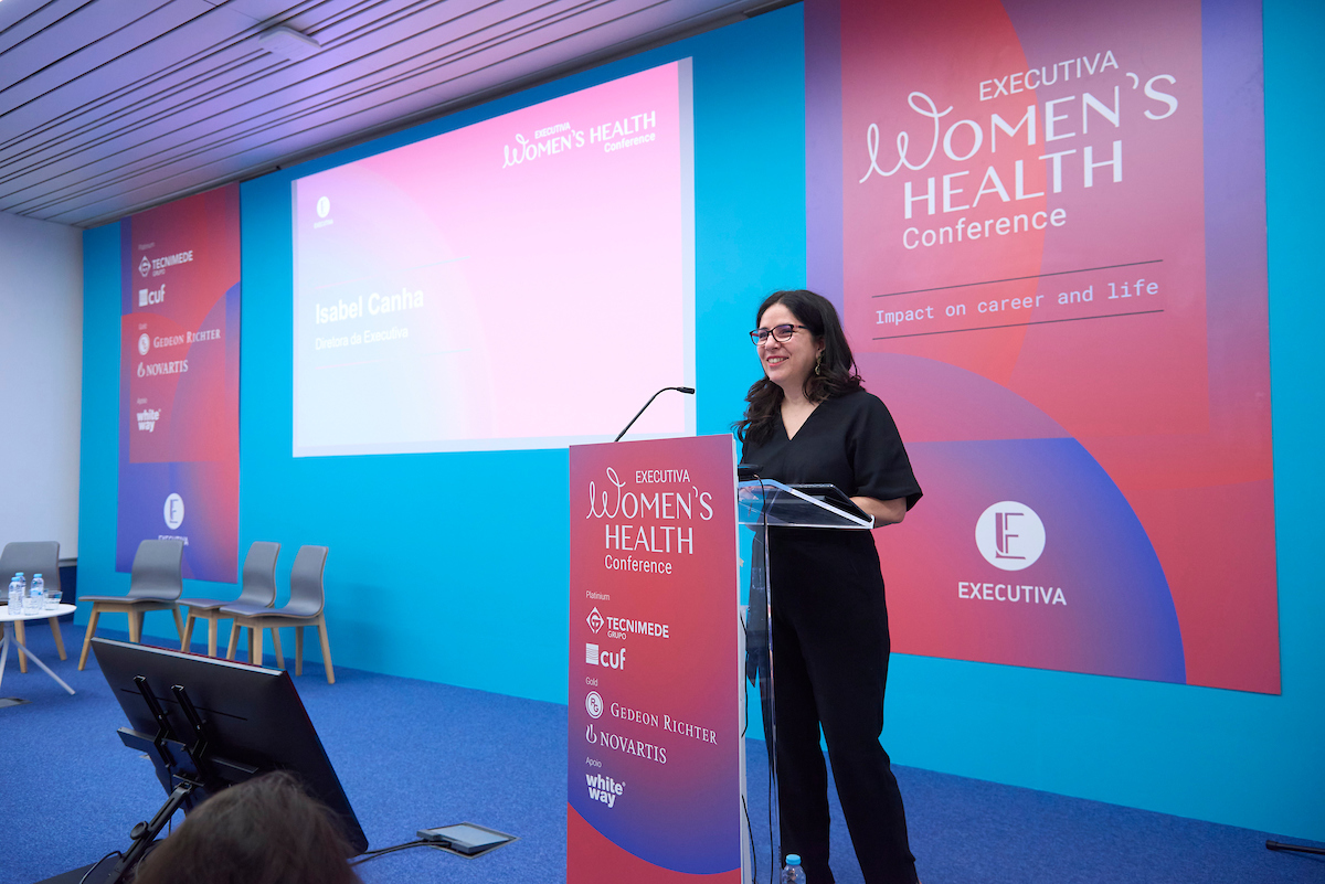 Isabel Canha, diretora da Executiva, destacou a enorme adesão a esta primeira conferência da Executiva sobre saúde da mulher e o seu impacto na carreira.