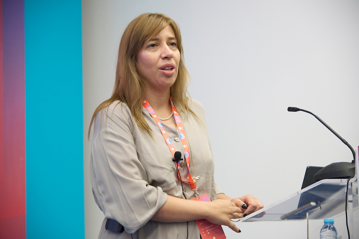 Catarina Rodrigues Santos, cirurgiã geral - coordenadora da Unidade da Mama do Hospital CUF Descobertas, fez uma apresentação sobre prevenção e tratamento do cancro da mama.