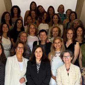 A escritura pública da recém-criada Associação Mulher Líder, juntou 80 sócias-fundadoras de todos os pontos do país.