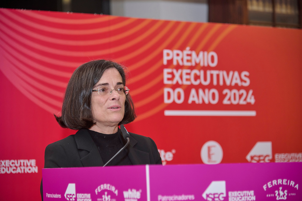 Isabel Vaz, CEO da Luz Saúde, que foi distinguida como Gestora 2024, salientou a importância deste prémios em dar visibilidade às mulheres para que muitas outras sintam que têm capacidade e que podem e devem ser líderes, para a progressão do país.